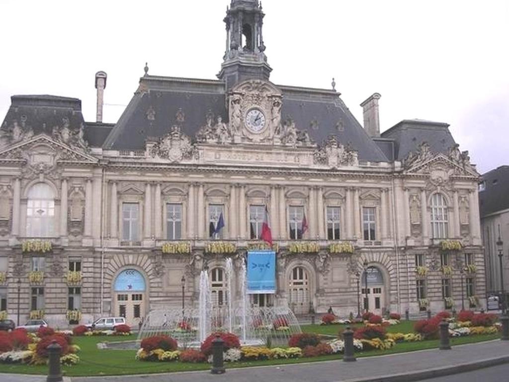 Appartement Centre Ville Tours Extérieur photo
